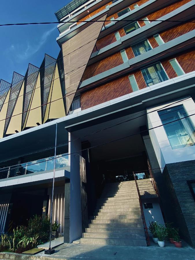 Golden Palace Hotel Batu Merah Exterior photo