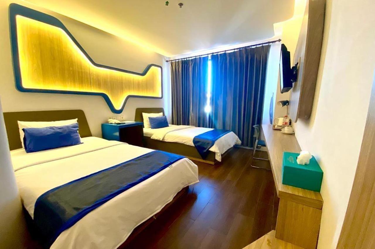 Golden Palace Hotel Batu Merah Exterior photo